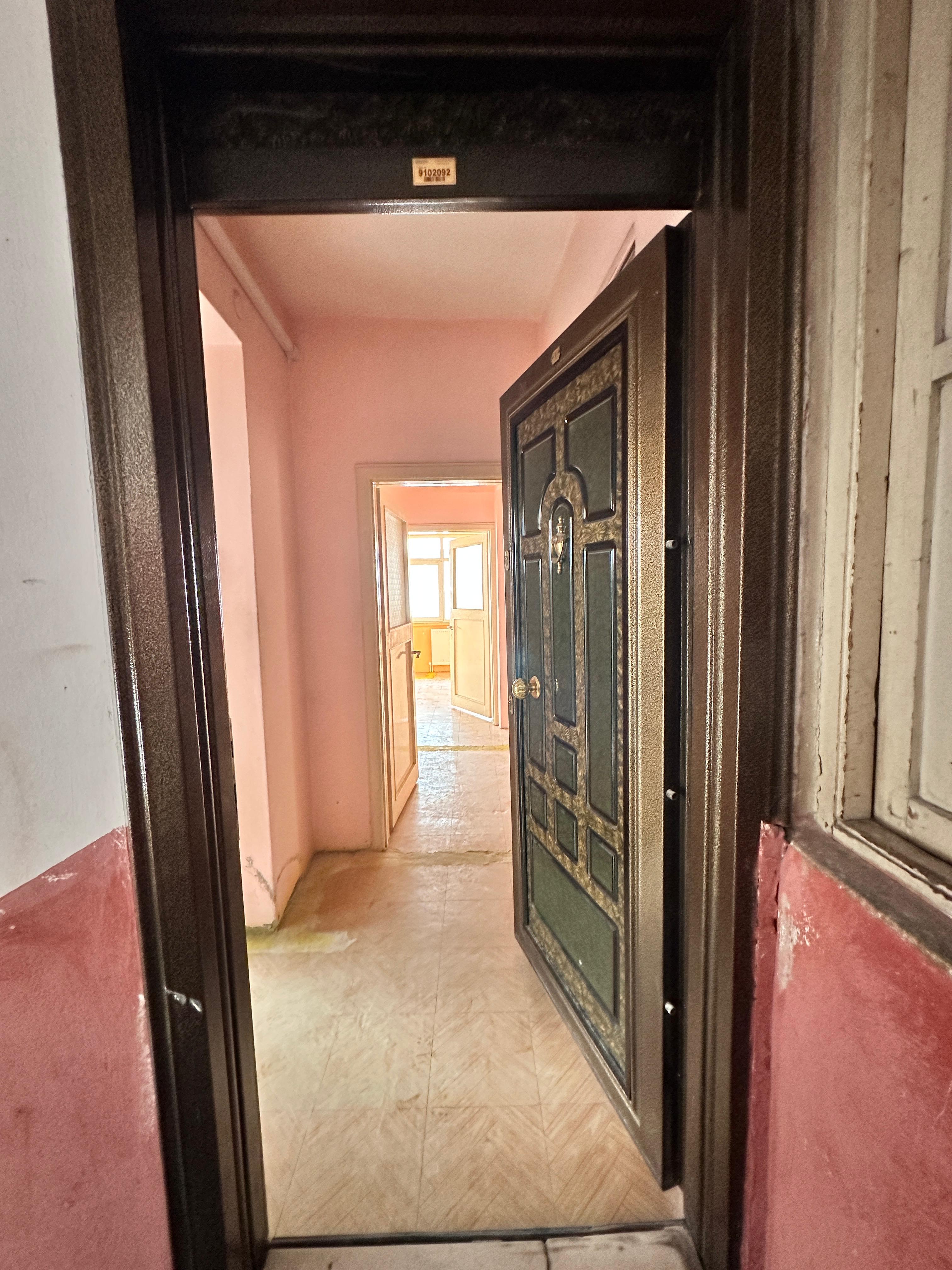 MABEL GAYRİMENKUL-İHSANİYE MAH ANA CADDE ÜZERİNDE DAİRE